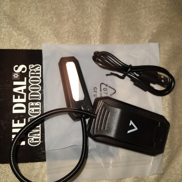 Reading Light - Picture 2 of 3